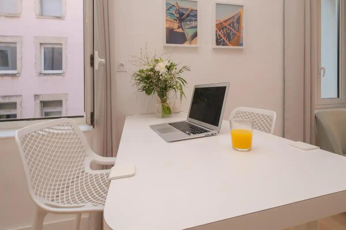 Design Vieux Port Tout Equipe Climatise Marseille