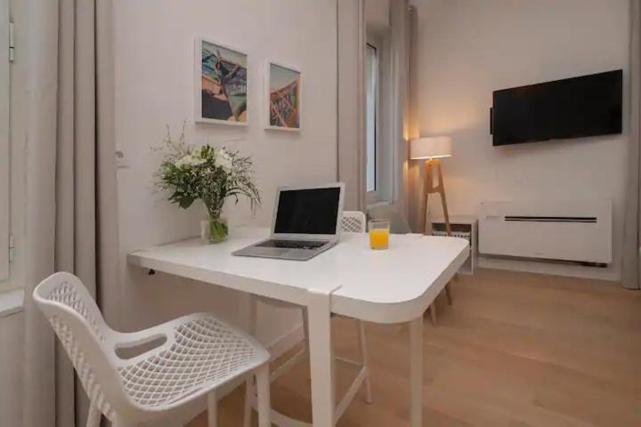 Apartment Design Vieux Port Tout Equipe Climatise *